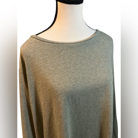 dip Heathered Sage Women's Long Sleeve Tee - Picture 4 of 6